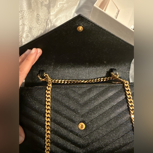 YSL CLASSIC CASSANDRE CHAIN WALLET IN GRAIN DE POUDRE LEATHER - Picture 4 of 11